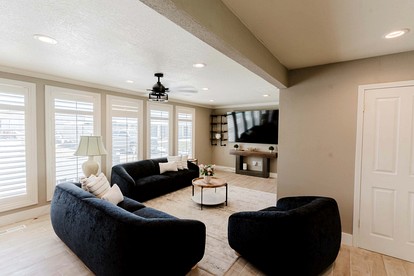 Spacious Retreat with Paradise Backyard | Private Group Getaway near Local Dining in Patterson, CA - Patterson, California - glamping.directory
