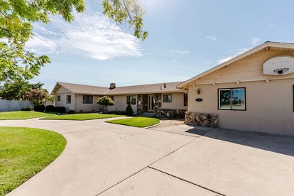 Spacious Retreat with Paradise Backyard | Private Group Getaway near Local Dining in Patterson, CA - glamping.directory