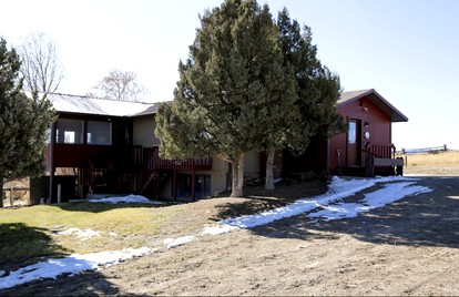 Amazing Retreat Ideal for Families or Groups in Saratoga, Wyoming - glamping.directory
