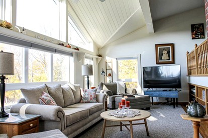 Charming Waterview Cottage with Sunset Views & Private Deck Near Acadia National Park | Ellsworth, Maine - Ellsworth, Maine - glamping.directory