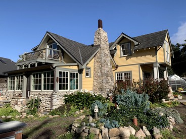 Charming Villa Ideal for Hiking in Pacific Grove, California - glamping.directory