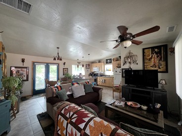 Spacious Guest Cottage Nestled near Sleeping Ute Mountain in Cortez, Colorado - Cortez, Colorado - glamping.directory
