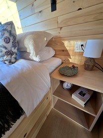Serene Tiny House Nestled in the Woods in Quakertown for a Romantic Glamping Getaway in Pennsylvania - Quakertown, Pennsylvania - glamping.directory