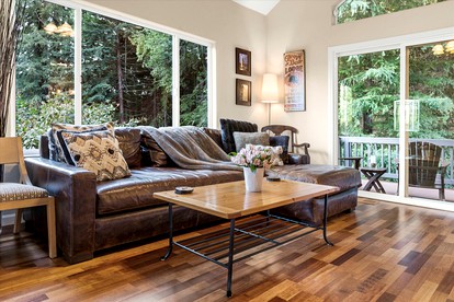 Guerneville Cabin with Hot Tub and Forest Views near Sonoma Wine Country - Guerneville, California - glamping.directory