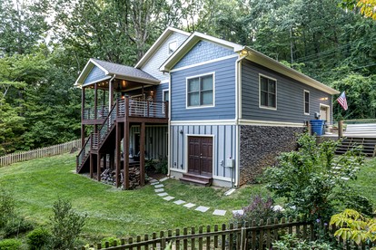 Impressive Cabin with Great Surroundings in Chattanooga, Tennessee - Chattanooga, Tennessee - glamping.directory