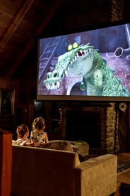 Luxurious Log Cabin with Game Room & Fireplace near Princeton in New Hope, Pennsylvania - New Hope, Pennsylvania - glamping.directory