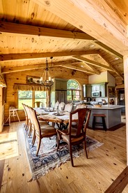 Luxurious Log Cabin with Game Room & Fireplace near Princeton in New Hope, Pennsylvania - New Hope, Pennsylvania - glamping.directory