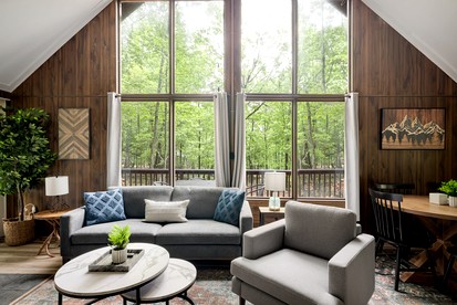 Cute Secluded Cabin with Fire Pit in Hedgesville, West Virginia - Hedgesville, West Virginia - glamping.directory
