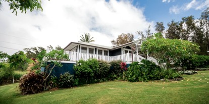 Luxury Cottage Rental with Lava Rock Swimming Pool on Kohala Coast, Hawaii - Hawi, Hawaii - glamping.directory