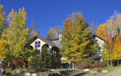 Luxury Five-Bedroom Villa in Gated Community near Copper Mountain, Colorado - glamping.directory