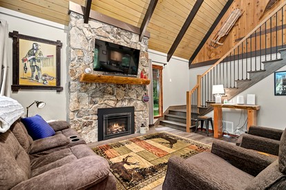 Secluded Forest Retreat with Hot Tub and Stone Fireplace in Ashford, Washington - Ashford, Washington - glamping.directory