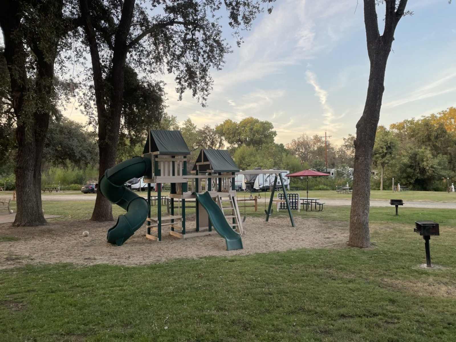 Riverbend RV Park - Sanger, California - glamping.directory