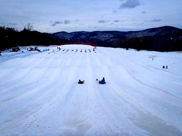 Cozy Cabin Rental with Fireplace near Killington Mountains in Vermont - Pittsfield, Vermont - glamping.directory
