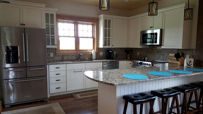 Serene Vacation Getaway with Lake Views near the Hiawatha Trail in Wisconsin - Harshaw, Wisconsin - glamping.directory