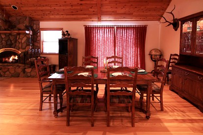 Serene Vacation Getaway with Lake Views near the Hiawatha Trail in Wisconsin - Harshaw, Wisconsin - glamping.directory