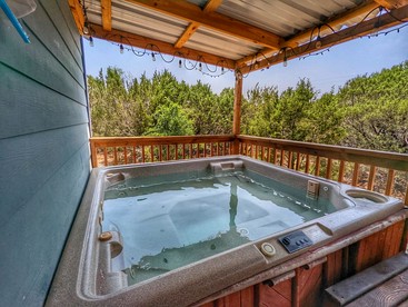 Sunflower - Hot Tub on porch, Granbury, TX - Granbury, Texas - glamping.directory