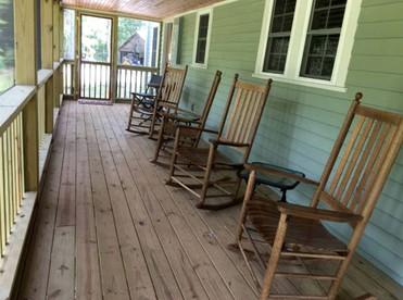 Secluded and Historic 1890s Cottage near the Blue Ridge Mountains, North Carolina - Franklin, North Carolina - glamping.directory