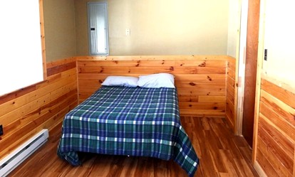 Spacious Mountain Cabin with a Fire Pit near Deep Creek Lake in Maryland - Oakland, Maryland - glamping.directory