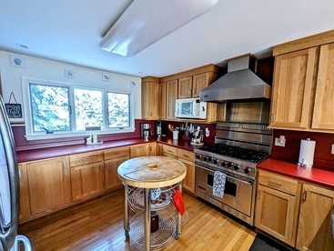 Idyllic Waterfront Cottage with Fire Pit Near Acadia National Park | Gouldsboro, Maine - Gouldsboro, Maine - glamping.directory