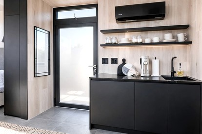 Contemporary Mirror Cabin Escape with Stargazing & Desert Views near Capitol Reef, Torrey Utah - Torrey, Utah - glamping.directory
