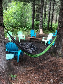 Family Friendly Yurt for Alaska Glamping - Seward, Alaska - glamping.directory