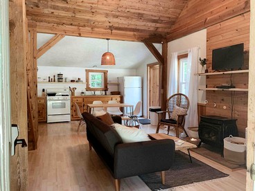 Modern Cabin Rental for Exciting Family Vacations in North Carolina - Robbinsville, North Carolina - glamping.directory