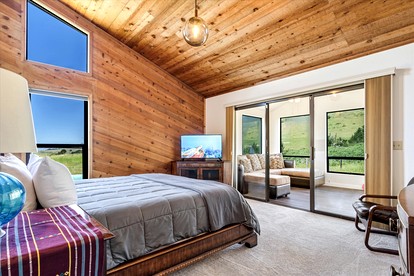 Fantastic Cabin with Fireplace in Bodega Bay, California - Bodega Bay, California - glamping.directory