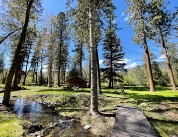 Peaceful Cabin Escape Surrounded by Nature in Frenchtown, Montana - Frenchtown, Montana - glamping.directory