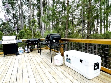 Lofted Family Dome with Equipped Deck in Kentucky - Cadiz, Kentucky - glamping.directory
