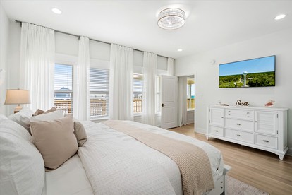Amazing Beach House with Swimming Pool in Dauphin Island, Alabama - Dauphin Island, Alabama - glamping.directory