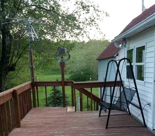 Idyllic Cottage Rental Tucked Away in the Countryside near Springfield, Missouri - Hartville, Missouri - glamping.directory