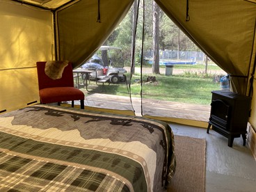 Family-Friendly Tented Cabin for a Charming Glamping Getaway by Trinity River in Big Bar, California - Big Bar, California - glamping.directory