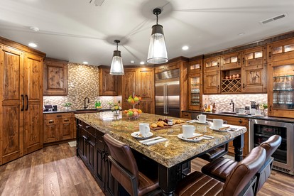 Breathtaking Cottage with Barbecue and Fireplace in Park City, Utah - Park City, Utah - glamping.directory