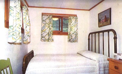 Lakefront Accommodation with Access to Outdoor Activities in Wells, Vermont - Wells, Vermont - glamping.directory