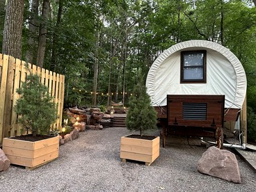 Elegant, Vintage Conestoga Covered Wagon Getaway in Denver, Pennsylvania - glamping.directory
