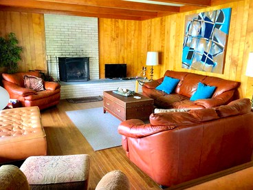 Peaceful Private Cabin on Crystal Lake near Elk Mountain, Pennsylvania - glamping.directory