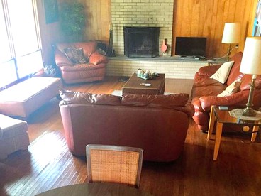 Peaceful Private Cabin on Crystal Lake near Elk Mountain, Pennsylvania - Clifford, Pennsylvania - glamping.directory