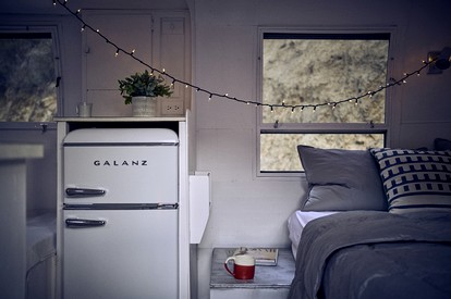 Secluded Pet Friendly Airstream in Calabasas, California - Calabasas, California - glamping.directory