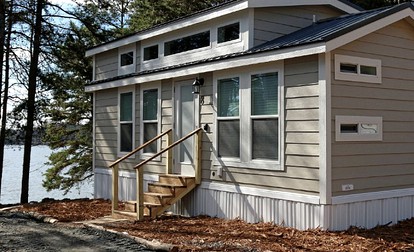Family-Friendly Cabin Rental on Lake Wylie near Charlotte, North Carolina - Charlotte, North Carolina - glamping.directory