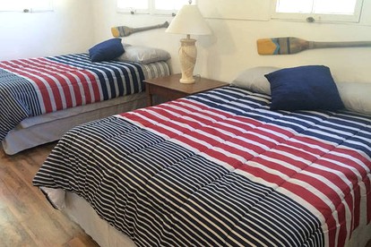 Family-Friendly Cabin Rental on Lake Wylie near Charlotte, North Carolina - Charlotte, North Carolina - glamping.directory
