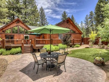 Spacious Mountain Cabin with Game Room and Outdoor Spa near Snow Summit in Big Bear, CA - Big Bear Lake, California - glamping.directory