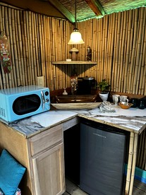 Unique Bamboo Tree House for an Unforgettable Couples Getaway by Lake Conroe, Texas - Willis, Texas - glamping.directory