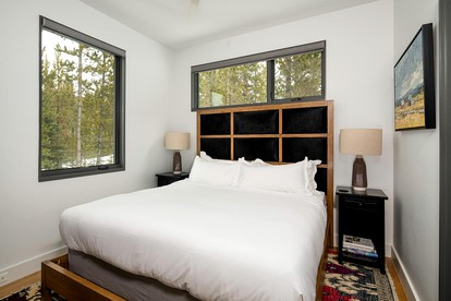 Stylish Ski Cabin Retreat with Hot Tub near Yellowstone in Big Sky, Montana - Big Sky, Montana - glamping.directory