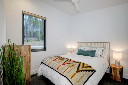 Stylish Ski Cabin Retreat with Hot Tub near Yellowstone in Big Sky, Montana - Big Sky, Montana - glamping.directory