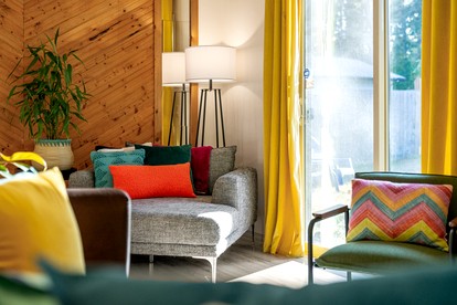 pet-friendly-cottage-hemlock-trees-near-olympic-discovery-trailhead-port-angeles-washington - Port Angeles, Washington - glamping.directory