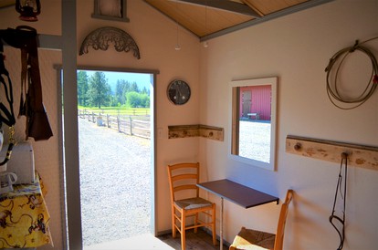 Cozy Tiny House Surronded by Thompson Falls and the Montana Mountains - Thompson Falls, Montana - glamping.directory