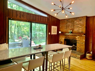 Mid Century Designer Rental for North Carolina Getaway - Chapel Hill, North Carolina - glamping.directory