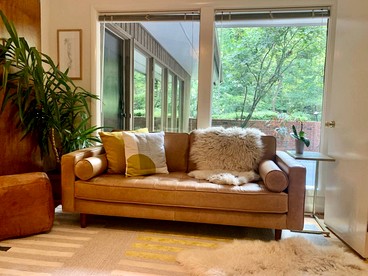 Mid Century Designer Rental for North Carolina Getaway - Chapel Hill, North Carolina - glamping.directory