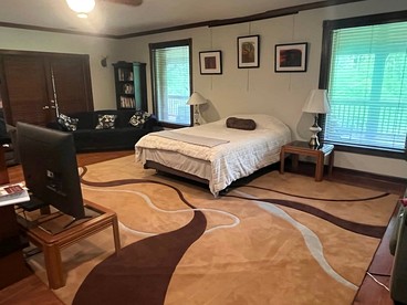 Fantastic Cottage with Hot-tub and Stunnnig Views in Franklin, Tennessee - Franklin, Tennessee - glamping.directory