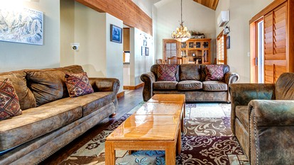 Lakeside Getaway Cabin on Family Resort with Pool near Deer Valley and Park City, Utah - Park City, Utah - glamping.directory